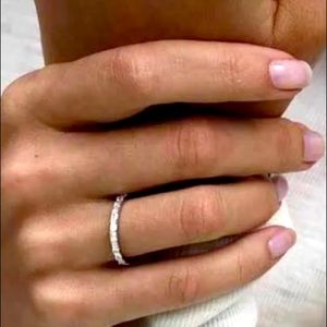 Noemie Diamond 💎 and Rose Gold Band